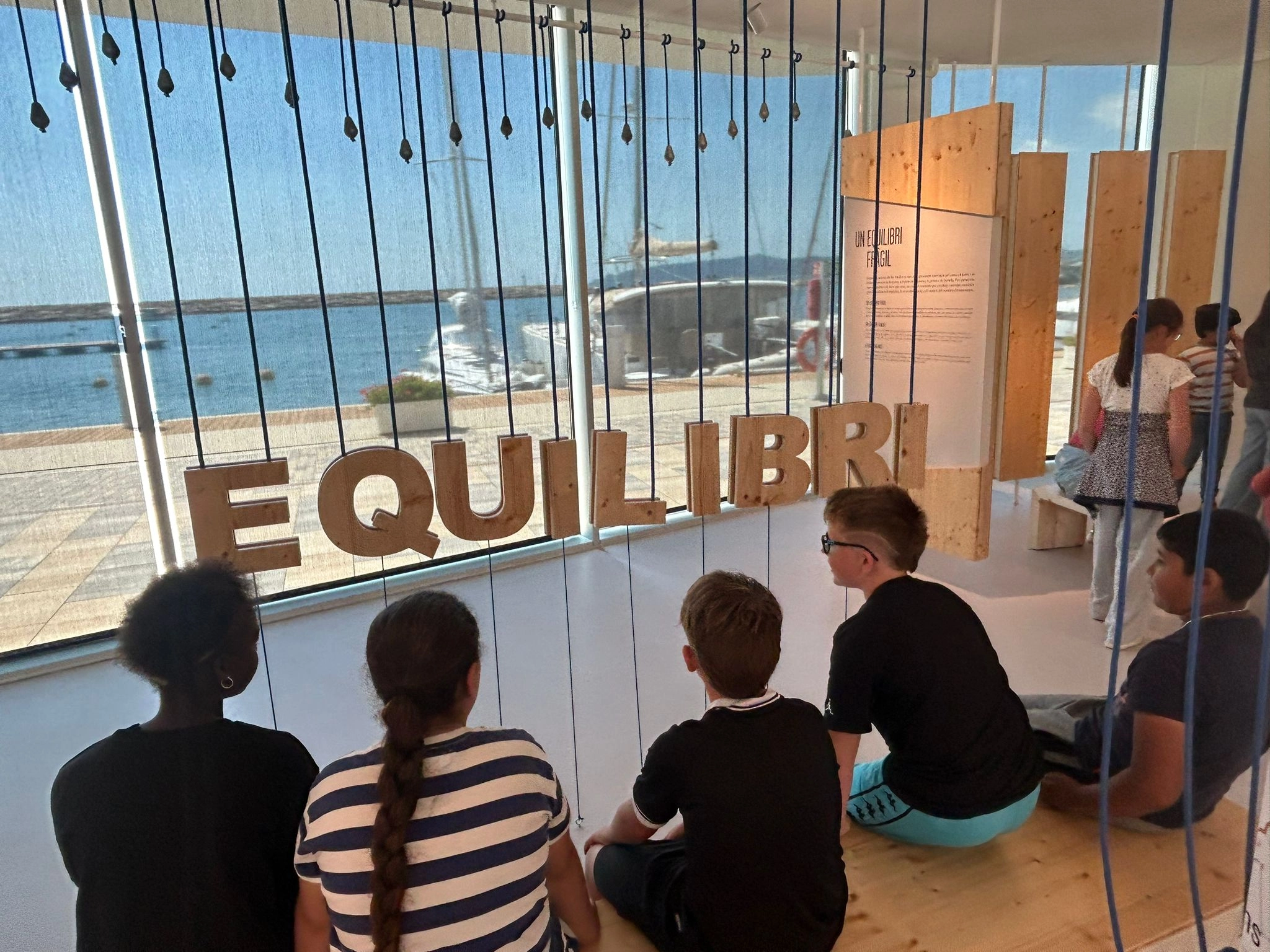 Escola Portitxol exposició equilibri